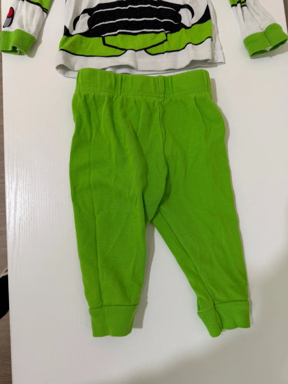 Disney Pixar Toy Story Buzz Lightyear Green White Purple Kids Pajama Set